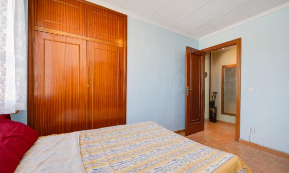 Resale - Apartment - Torrevieja - Playa del Acequión