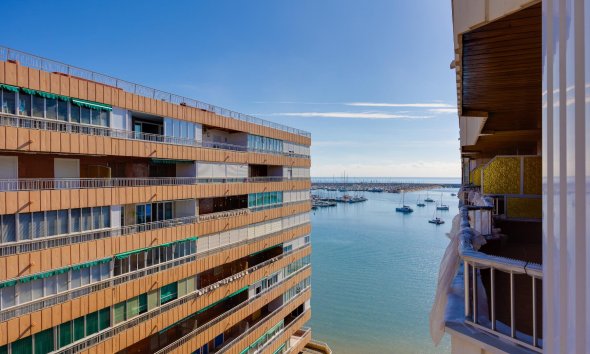 Resale - Apartment - Torrevieja - Playa del Acequión