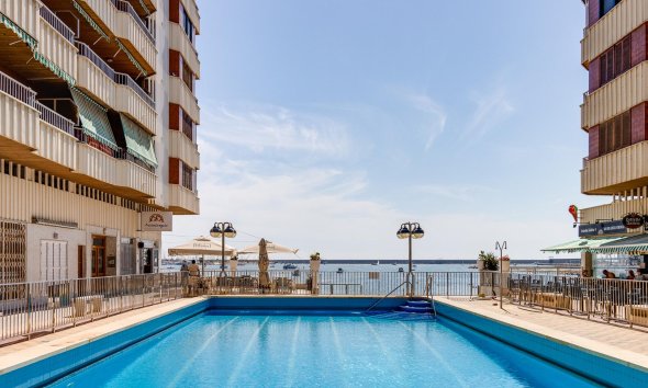 Resale - Apartment - Torrevieja - Playa del Acequión