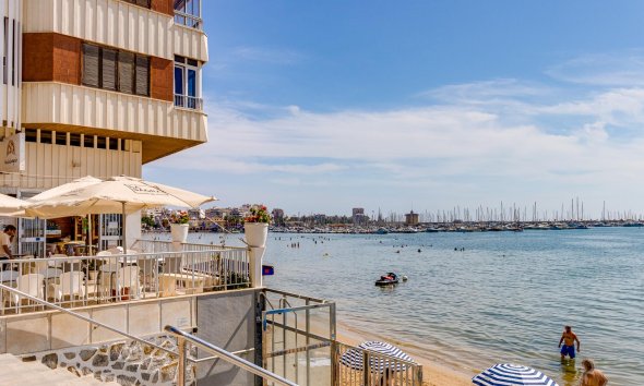 Resale - Apartment - Torrevieja - Playa del Acequión