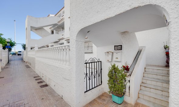 Resale - Bungalow - Torrevieja - playa de los naufragos