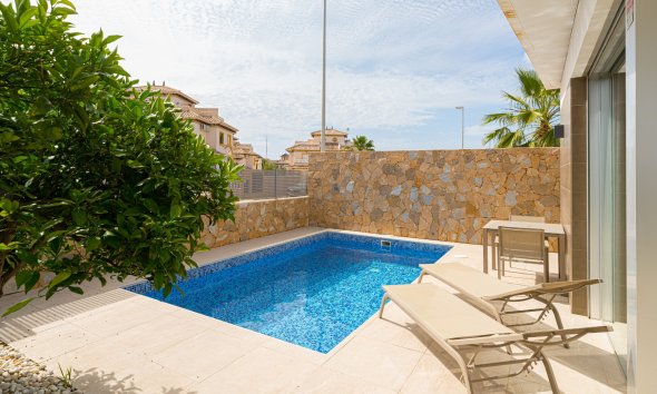 Resale - Villa - Orihuela Costa - Lomas De Cabo Roig