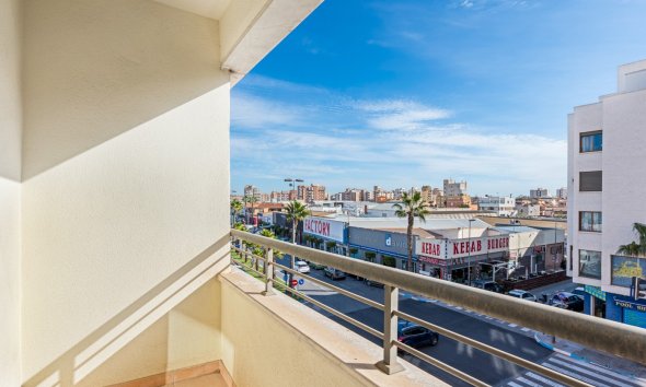 Resale - Apartment - Torrevieja - Center