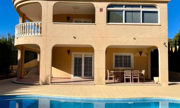 Resale - Villa - Torrevieja - Los Balcones