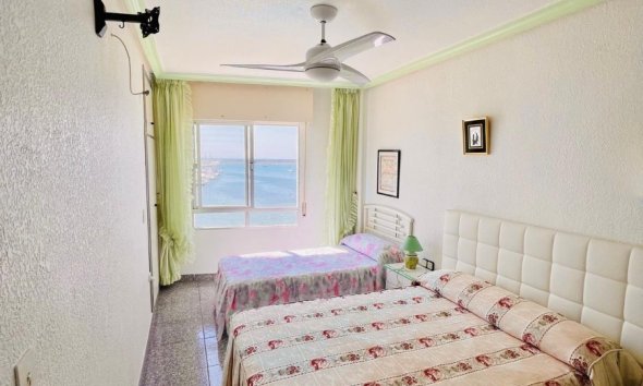 Resale - Apartment - Torrevieja - El Acequión - Los Náufragos