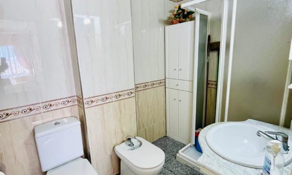 Resale - Apartment - Torrevieja - El Acequión - Los Náufragos