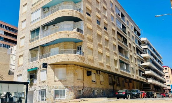 Resale - Apartment - Torrevieja - El Acequión - Los Náufragos