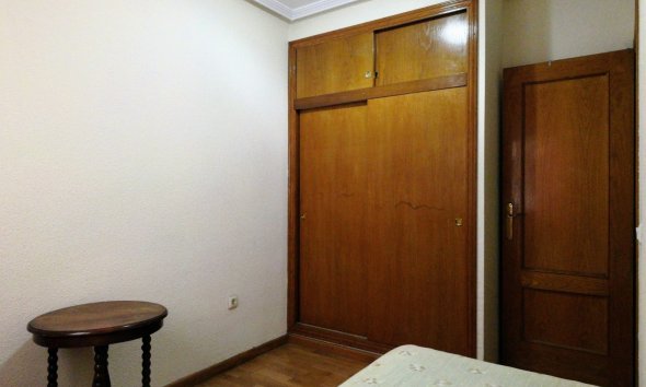 Resale - Apartment - Torrevieja - Centro