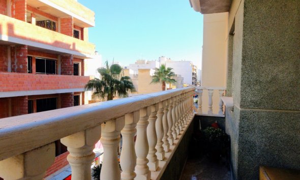 Resale - Apartment - Torrevieja - Centro