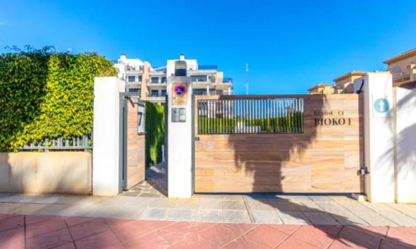 Resale - Apartment - Orihuela Costa - Cabo Roig