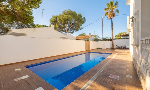 Resale - Villa - Cabo Roig - Costa blanca