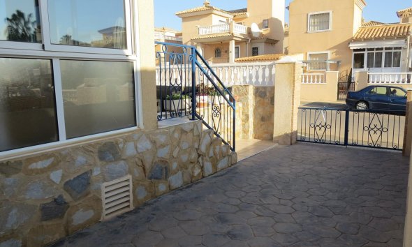 Resale - Villa - Orihuela - Urbanización Perla del Mar