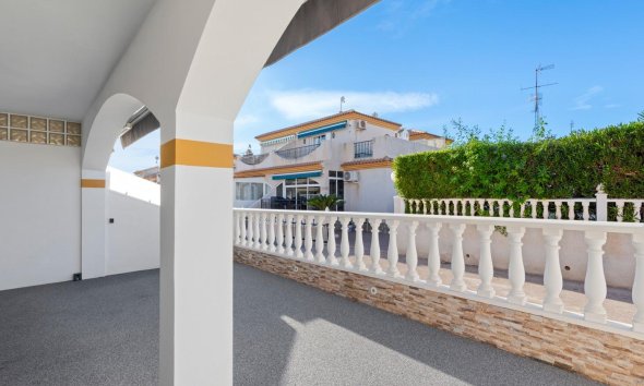 Resale - Villa - Orihuela Costa - Lomas de Cabo Roig