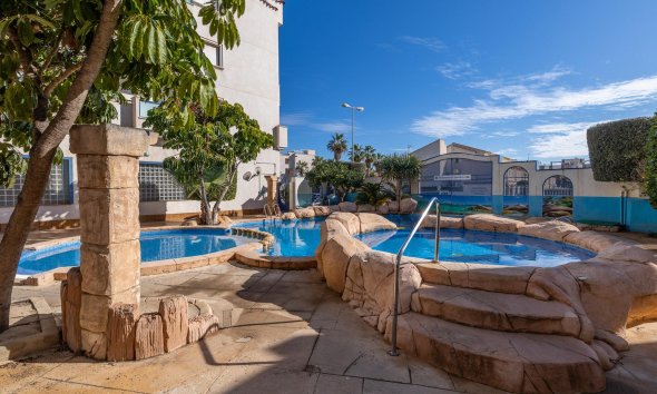 Resale - Apartment - Orihuela Costa - Cabo Roig