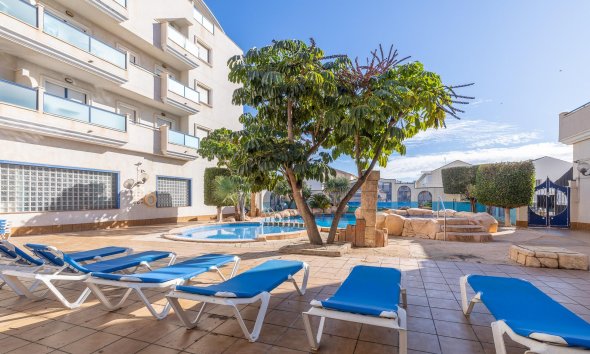 Resale - Apartment - Orihuela Costa - Cabo Roig