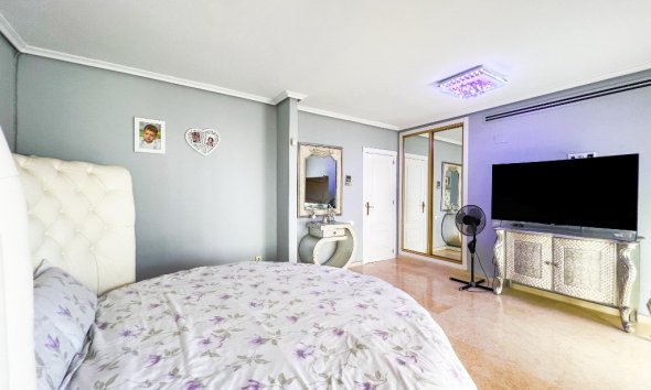 Resale - Villa - La Mata