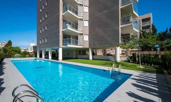 Resale - Apartment - Torrevieja - Centro