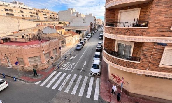 Resale - Apartment - Torrevieja - Centro