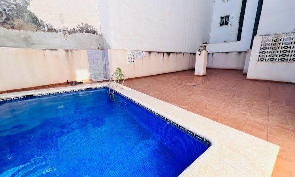 Resale - Apartment - Torrevieja - Centro