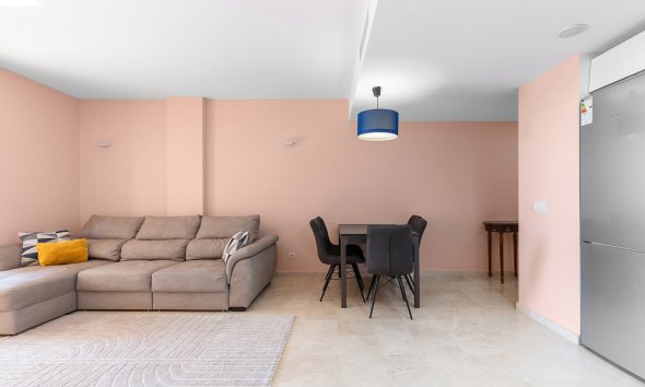 Resale - Apartment - Torrevieja - Punta Prima