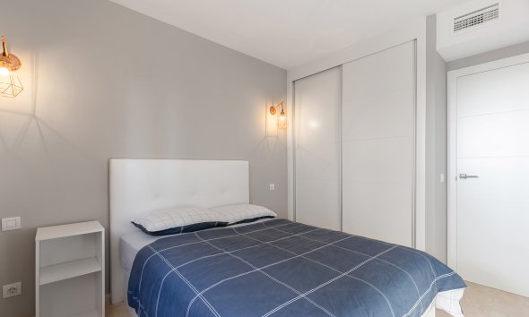 Resale - Apartment - Torrevieja - Punta Prima