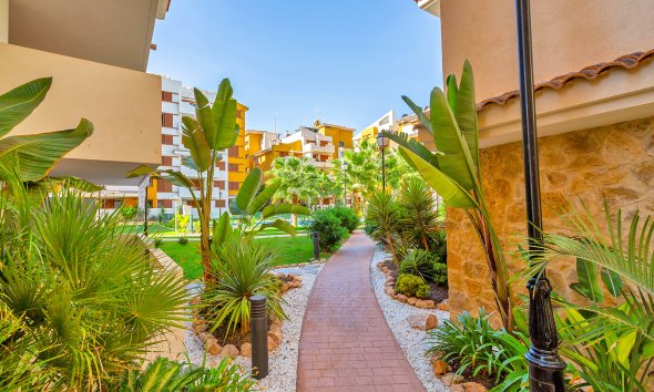 Resale - Apartment - Torrevieja - Punta Prima