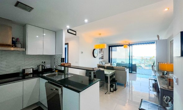 Resale - Apartment - Punta Prima