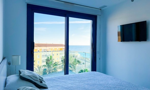 Resale - Apartment - Punta Prima