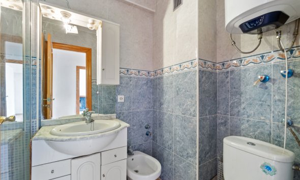 Resale - Apartment - Punta Prima