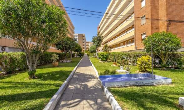 Resale - Apartment - Punta Prima