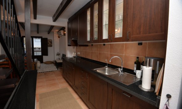 Resale - Terraced house / Townhouse - Alicante