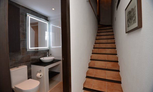 Resale - Terraced house / Townhouse - Alicante