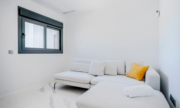 Resale - Apartament / Duplex - Benidorm