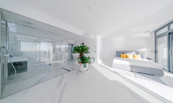 Resale - Apartament / Duplex - Benidorm