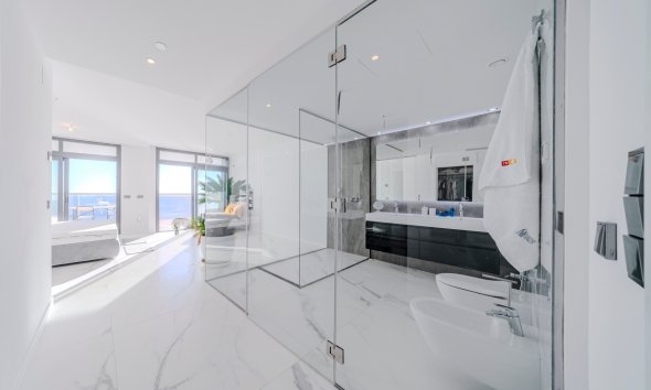 Resale - Apartament / Duplex - Benidorm