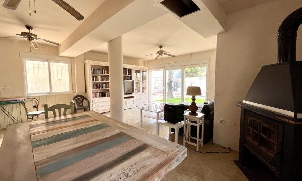 Resale - Villa - Orihuela Costa - La Zenia