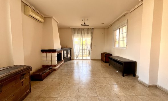 Resale - Villa - Orihuela Costa - La Zenia