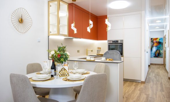 Resale - Apartment - Torrevieja - Centro