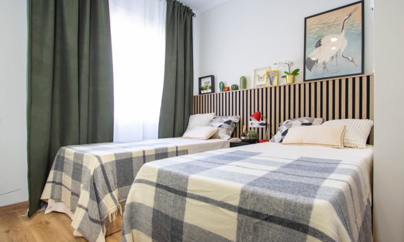 Resale - Apartment - Torrevieja - Centro