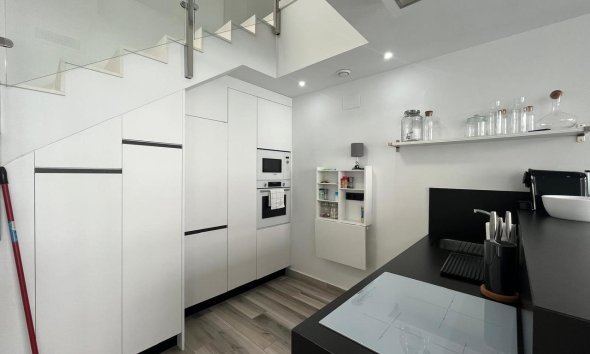 Resale - Villa - Torrevieja - Los Balcones