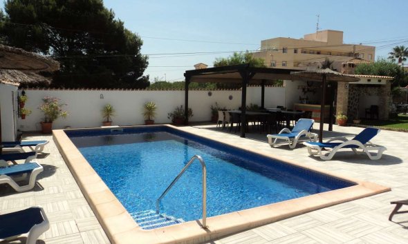 Resale - Villa - Orihuela Costa - Lomas De Cabo Roig