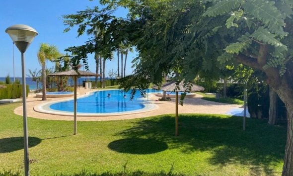 Resale - Apartment - Orihuela Costa - Mil Palmeras