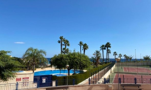 Resale - Apartment - Orihuela Costa - Mil Palmeras