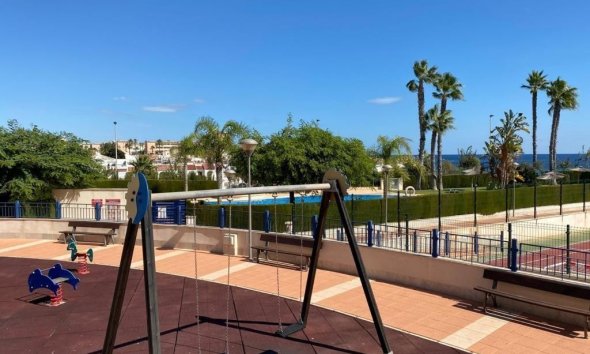 Resale - Apartment - Orihuela Costa - Mil Palmeras