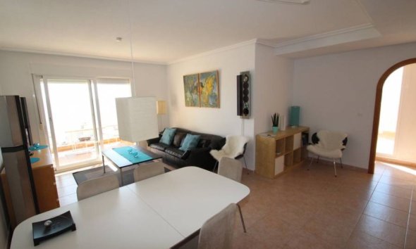 Resale - Apartment - Orihuela Costa - Campoamor