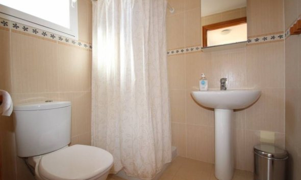 Resale - Apartment - Orihuela Costa - Campoamor