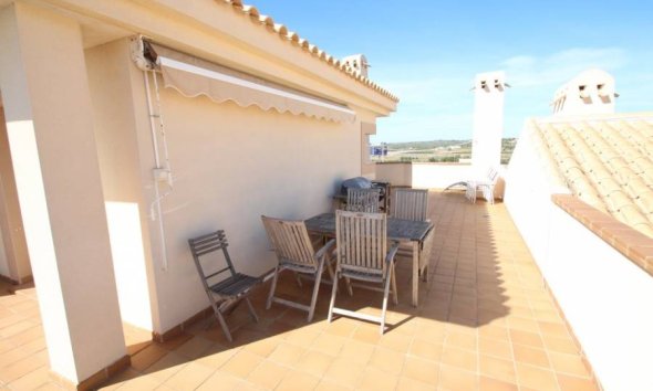Resale - Apartment - Orihuela Costa - Campoamor