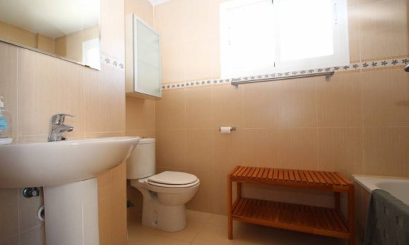 Resale - Apartment - Orihuela Costa - Campoamor