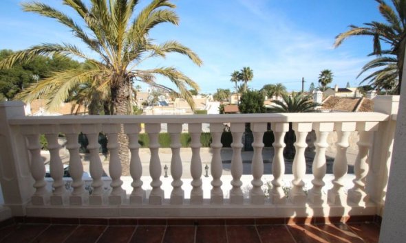 Resale - Villa - Orihuela Costa - Cabo Roig