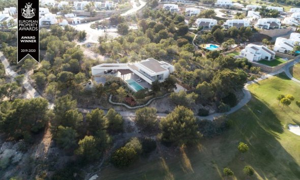 Resale - Villa - San Miguel de Salinas - Las Colinas